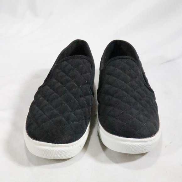 MOSSIMO SUPPLY CO. Wmns Quilted Puffer Slip On Shoes - Picture 3 of 12